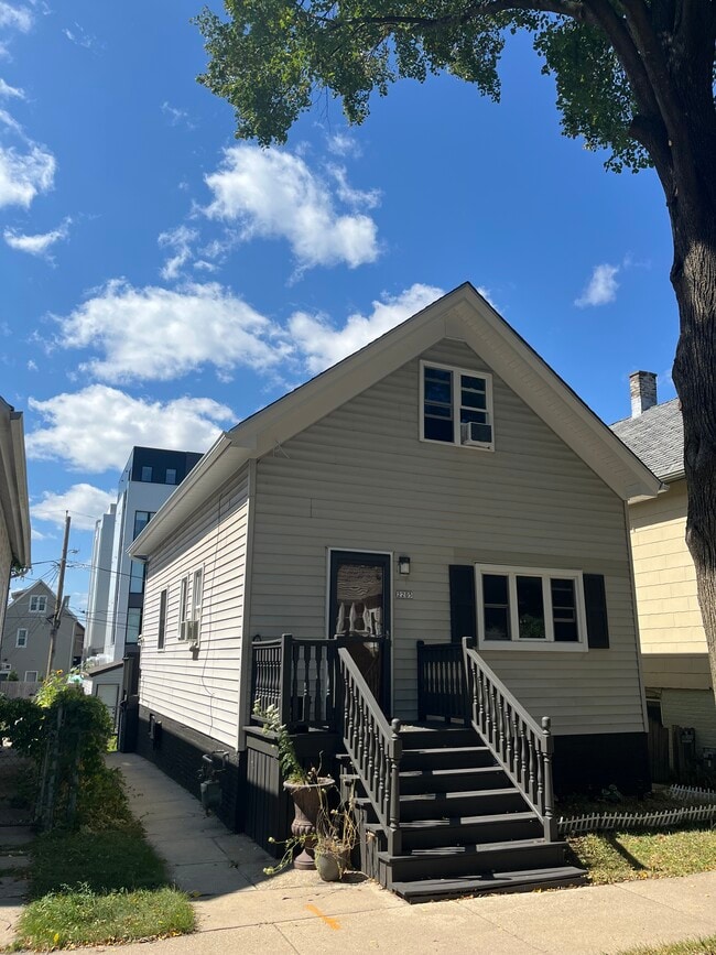 Photo - 2205 South Allis Street