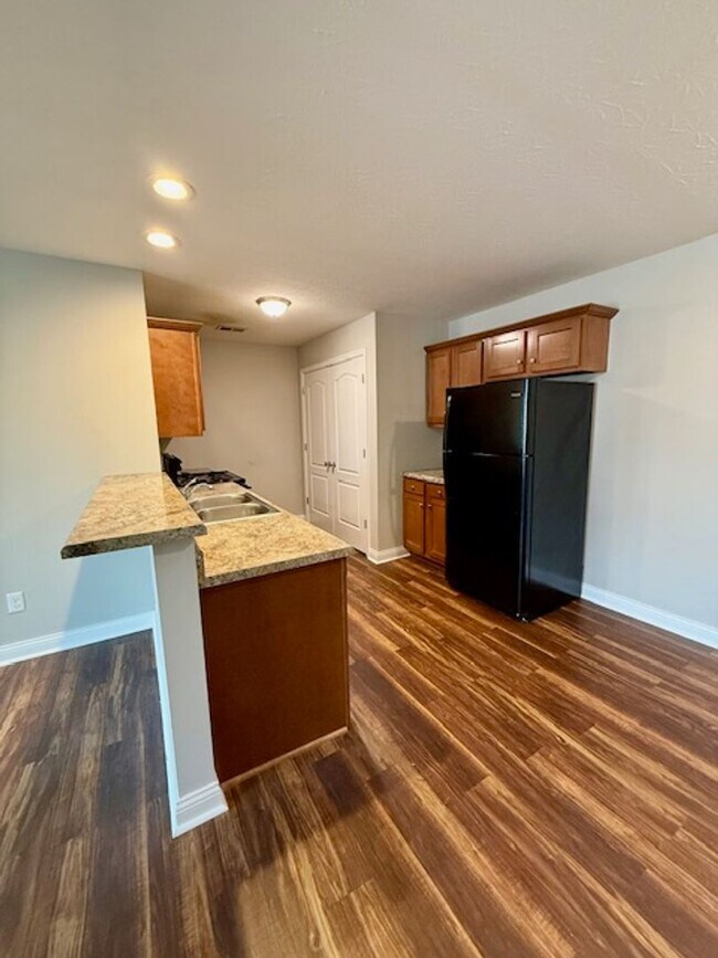 Photo - 272 Audley Ave Unit C21