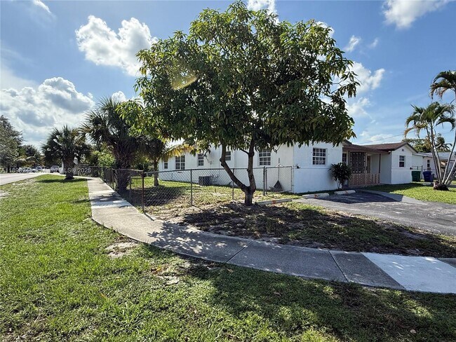 Photo - 1101 NW 55th Ave Unit A