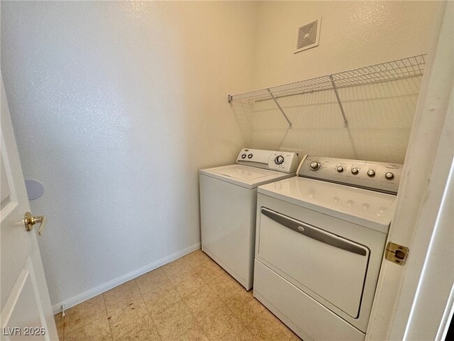 Photo - 54 Ruffled Feather Way