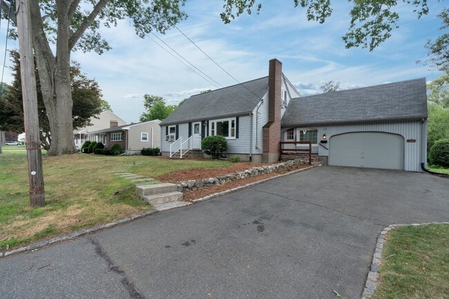 Photo - 104 Mishawum Rd