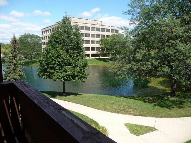 Photo - 1813 Hemlock Plz Unit 208