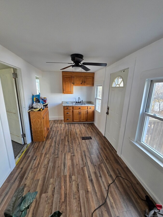 Photo - 125 Woodland St