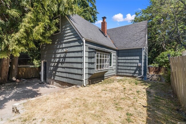 Photo - 10311 Stone Ave N