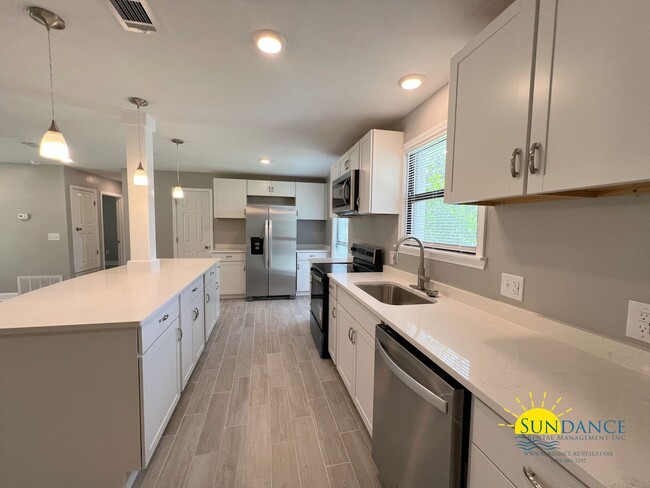 Photo - Inviting 3 Bedroom Home in Crestview Near Downtown & I-10!