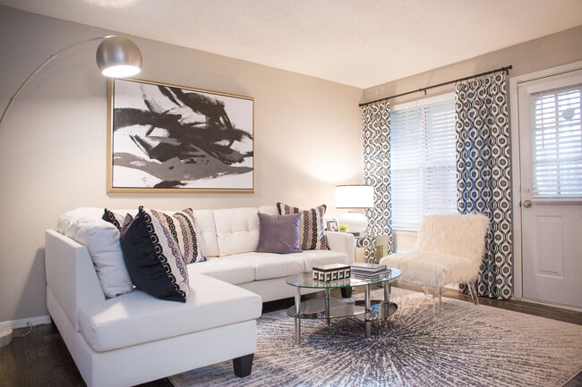 Brooks Crossing Apartments