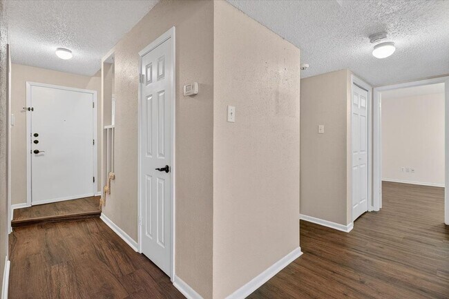 Photo - 4026 Northwood Dr