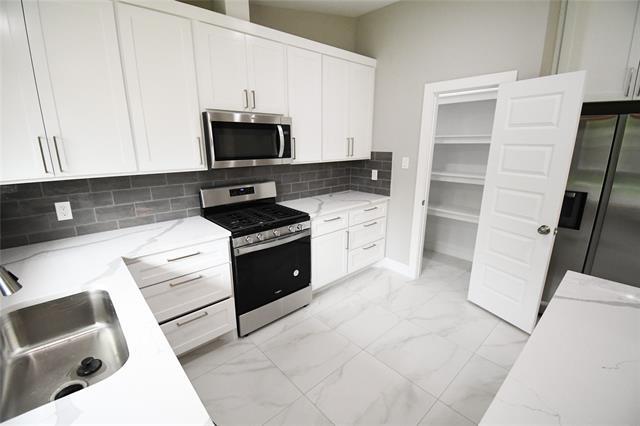 Photo - 1114 W Northgate Dr