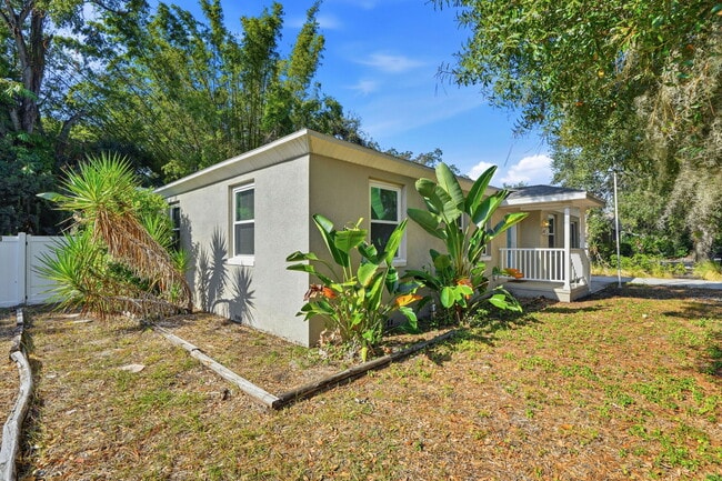 Photo - 2701 S Manhattan Ave