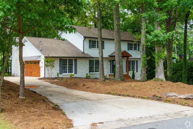 Building Photo - 280 E Valley Dr Rental