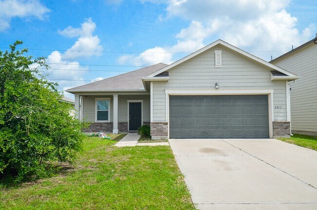 Photo - 2013 Spindletree Ln