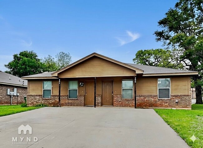 Photo - 200 Walnut Bend Rd