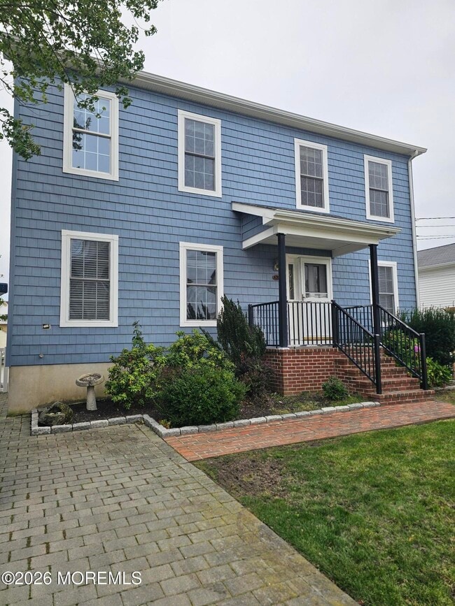 262 Evergreen Dr