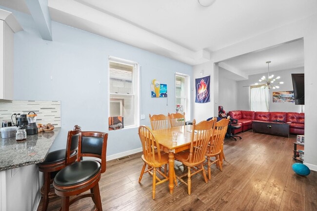 Photo - 1307 S Ashland Ave