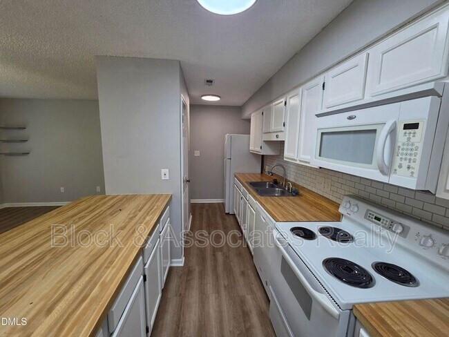 2011 Quaker Landing Unidad 103