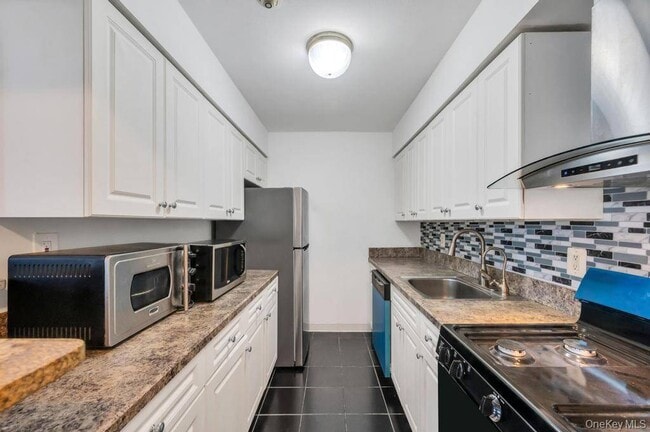 Photo - 109 Pointe Cir S