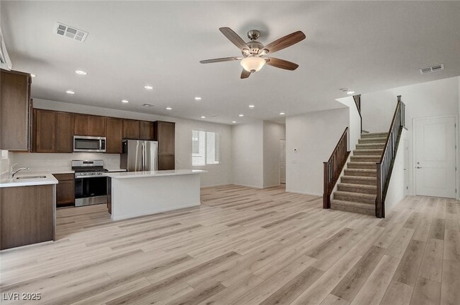 Building Photo - 8929 Pebble Sand St Rental