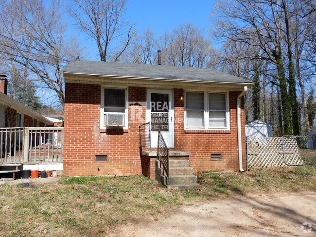 Building Photo - 2713 Fairfax Rd Unit 2713 Fairfax Road #B Rental