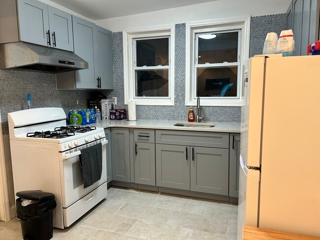 Photo - 8526 167th St