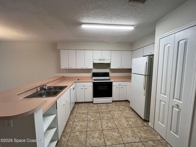 Photo - 2990 S Fiske Blvd