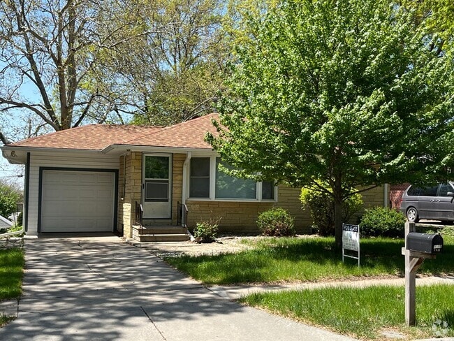 Building Photo - 1819 N 58th St Rental