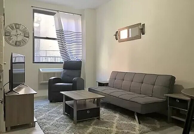 Photo - 556 W 161st St Unit 1