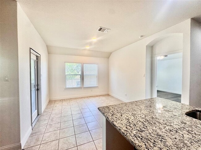 Photo - 3032 Angelina Ct