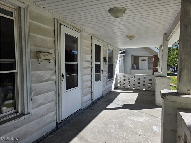 Photo - 846 Hunter St NW