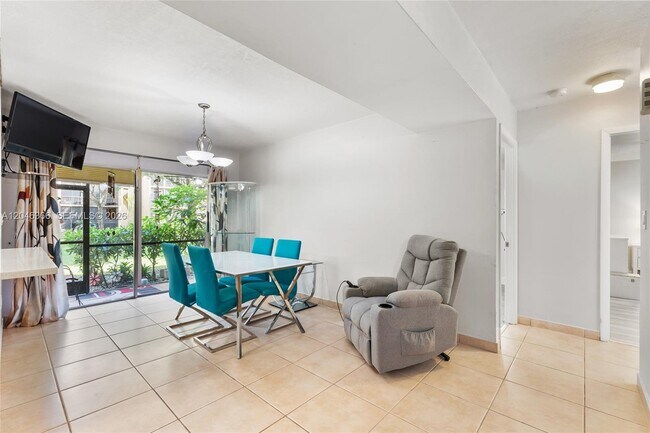 Photo - 8401 SW 107th Ave Unit 144E