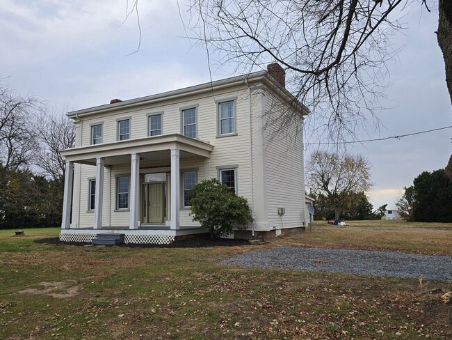 Photo - 3 Bedroom 1.5 Bath Located in Middletown