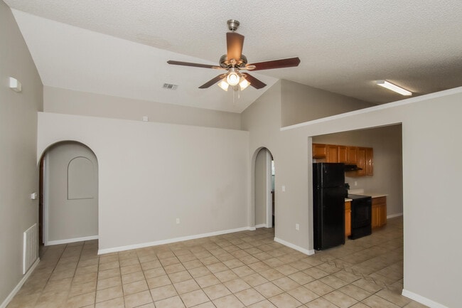 Photo - 2908 Maderia Cir