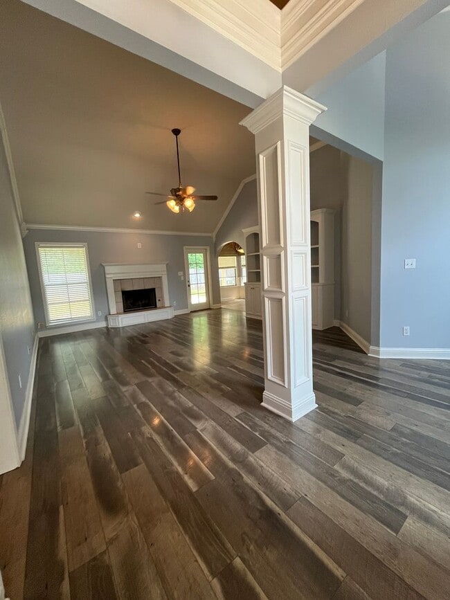 Photo - 1050 Azalea Garden Dr