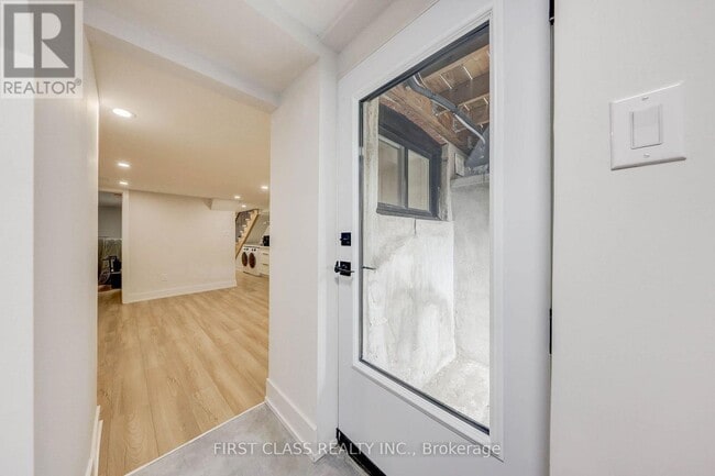 431 Roxton Rd
