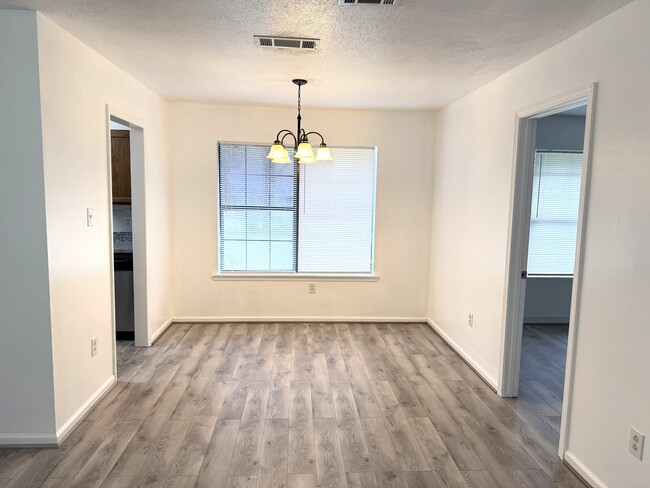 Dining Area - 2208 Angus St