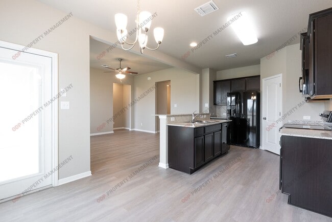 Photo - 7213 Lee Hall Loop