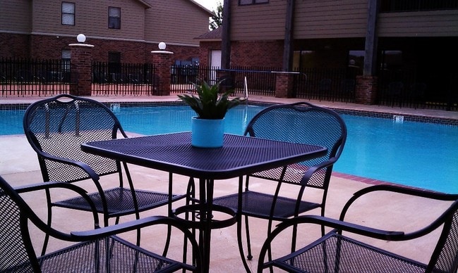 Brookhaven Apartments
