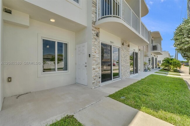 Photo - 25871 SW 139th Path