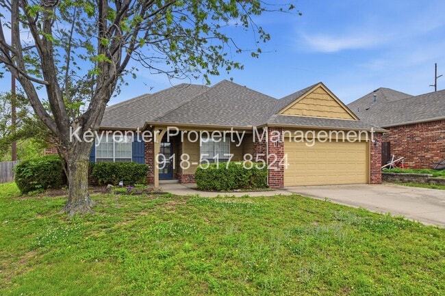 Building Photo - 3 Bed | 2 Bath | Jenks
