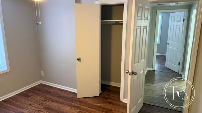 Photo - 1113 Cornwall St