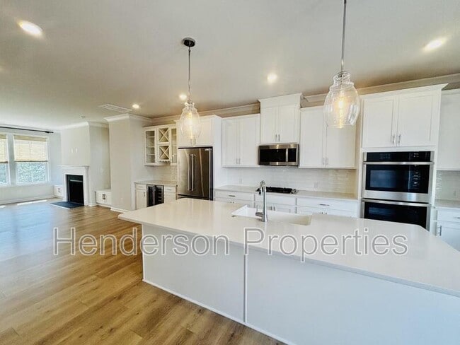 Photo - 3008 Oak Landing Dr