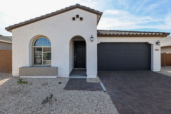 HOME IN TOLLESON! 4 BEDROOM 3 BATHROOMS! - HOME IN TOLLESON! 4 BEDROOM 3 BATHROOMS!