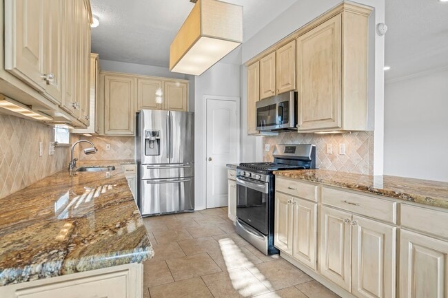 Photo - 4034 Harwood Dr