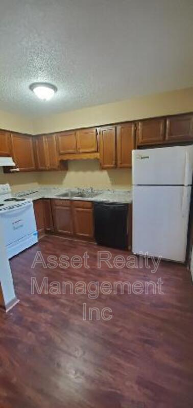 Photo - 9124 Woodpark Ln NW