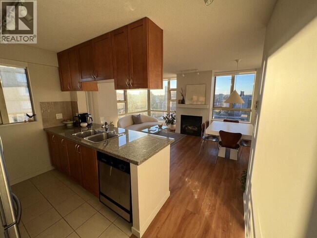 Photo - 1316 W 11th Ave Unit 903