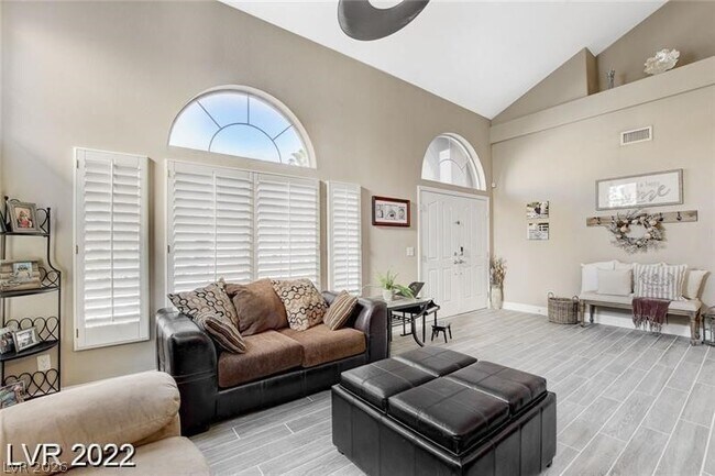 Photo - 7 Old Lake Cir