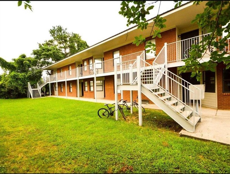 Photo - Carlton Court Apartments