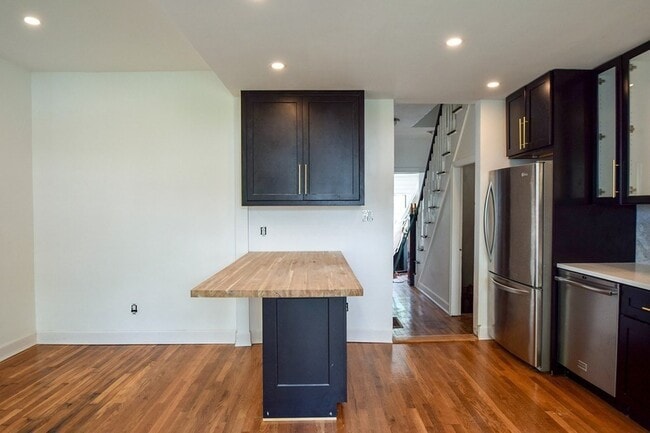 Photo - 32 Cedar St Unit L