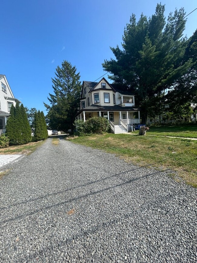 Photo - 347 Norwood Ave Apartamento Unidad 3