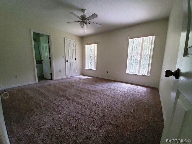 Photo - 3880 E Byrd St