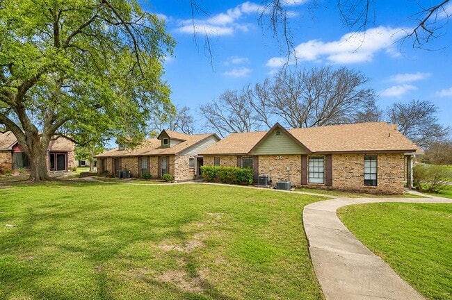 Building Photo - 1601 Faro Dr Unit 1003